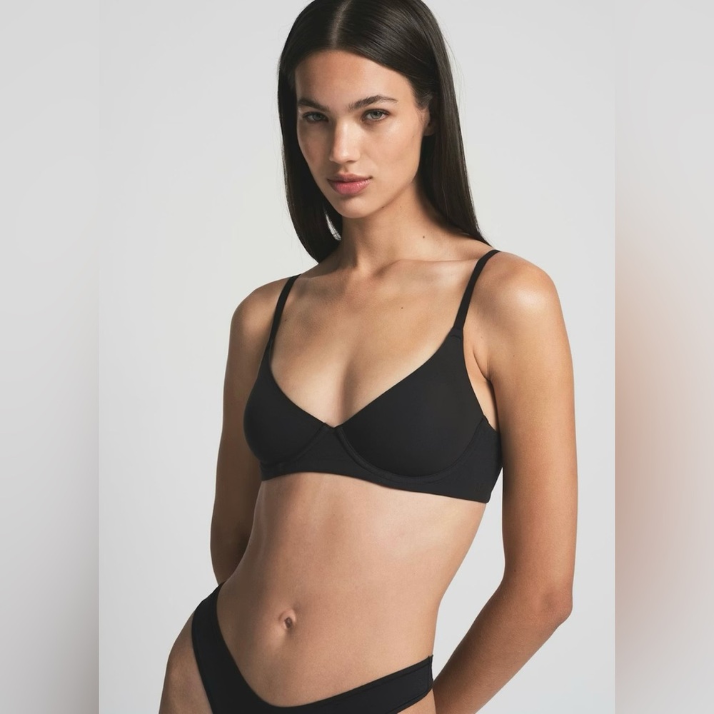 SKIMS Fits Everybody Unlined Demi Bra - NWOT - Color Onyx - Size 34DDD